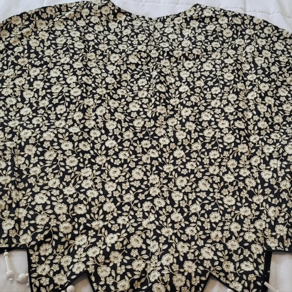 Tory Burch Black and Cream Floral Beaded Hem Blouse - Picture 2 of 6